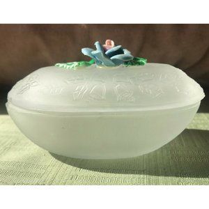 Vintage Frosted Etched Glass Egg Container Box Flowers‎ Trinket Jewelry Easter